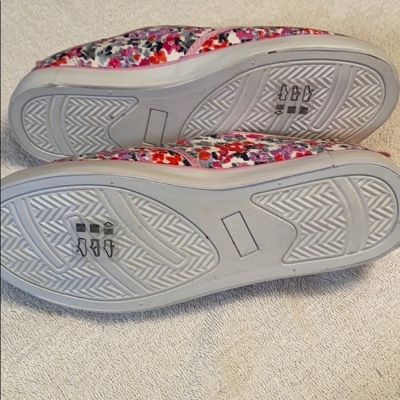 Gymboree fashion sneakers floral print multicolor lace up size 4 NWOT - Picture 5 of 6